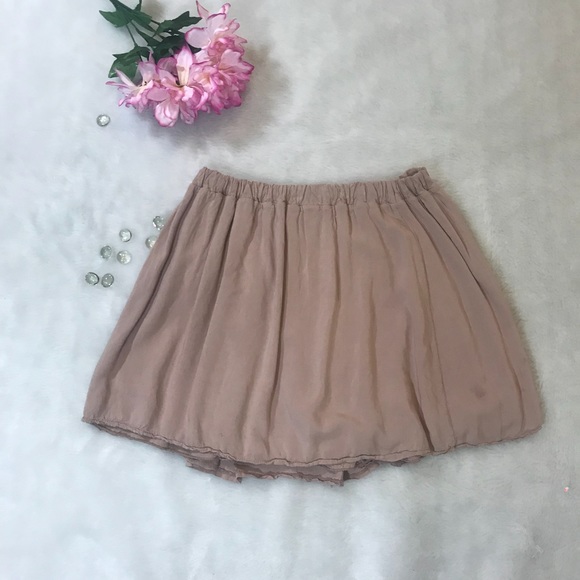 Brandy Melville Dresses & Skirts - Brandy Melville Blush Pink skirt